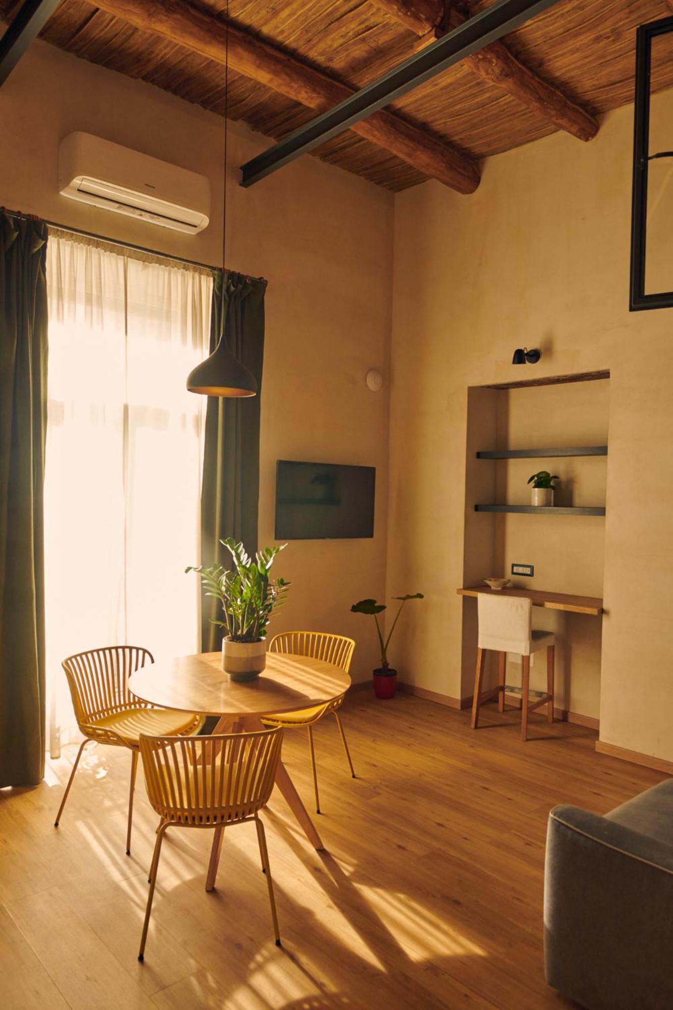 Dada Home, Loft Di 38 Mq Tra Napoli E Pompei Portici Luaran gambar